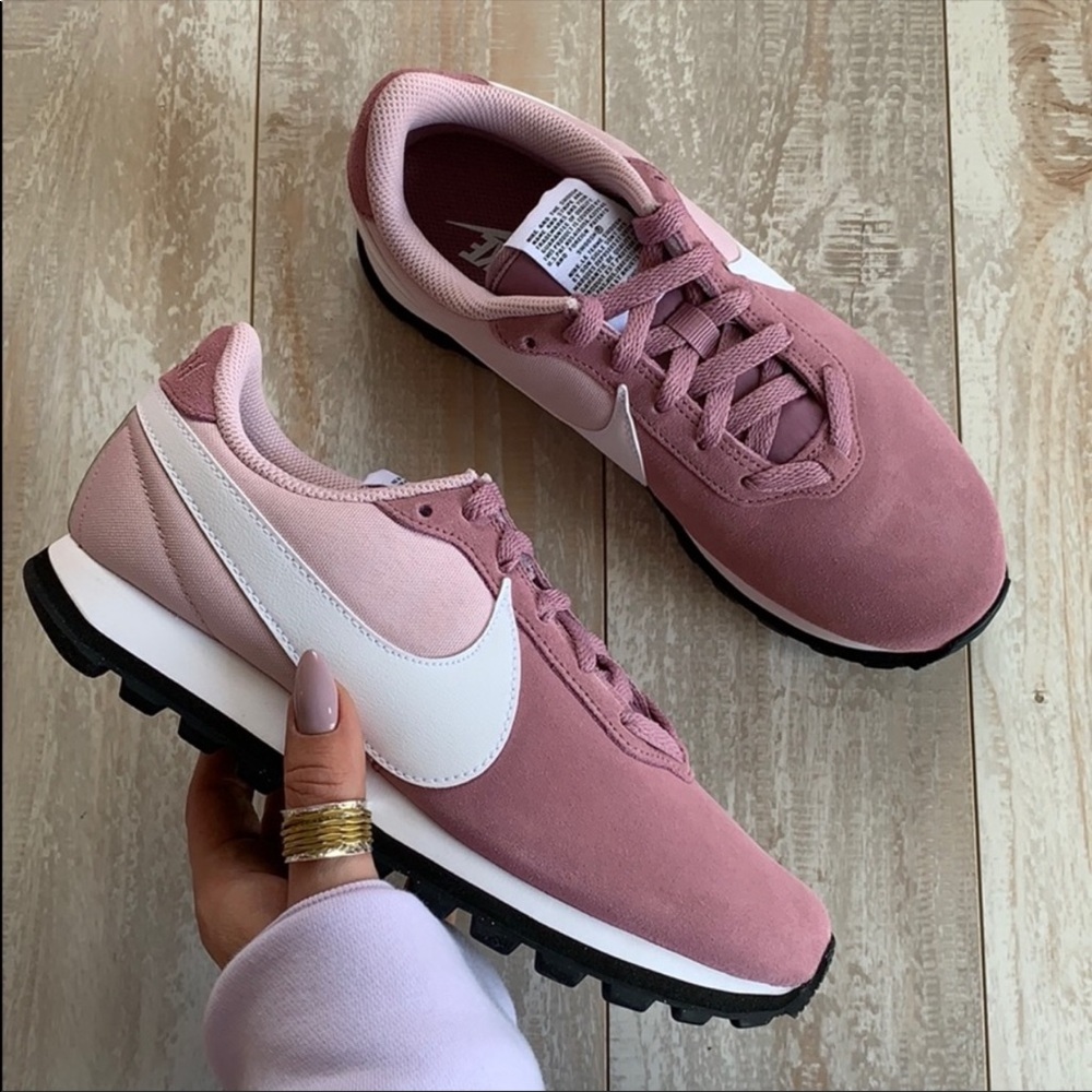 NWT Nike Pre-Love O.X - Picture 3 of 8